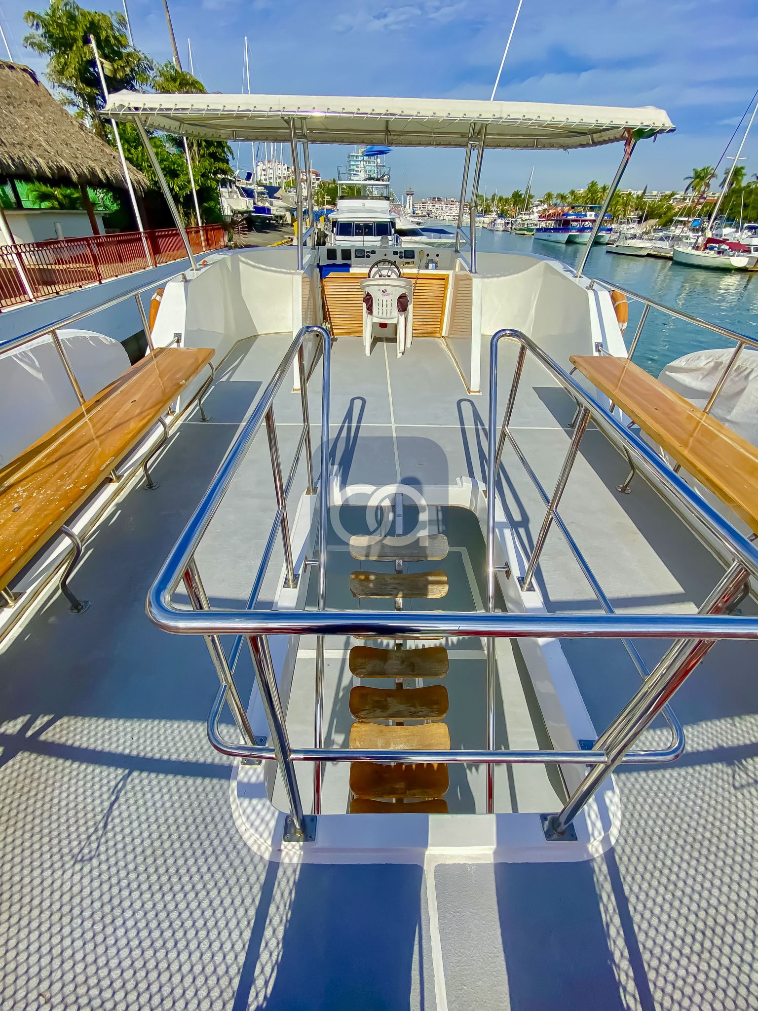 7 BEST Puerto Vallarta Boat Charters & Yacht Rentals [2021]
